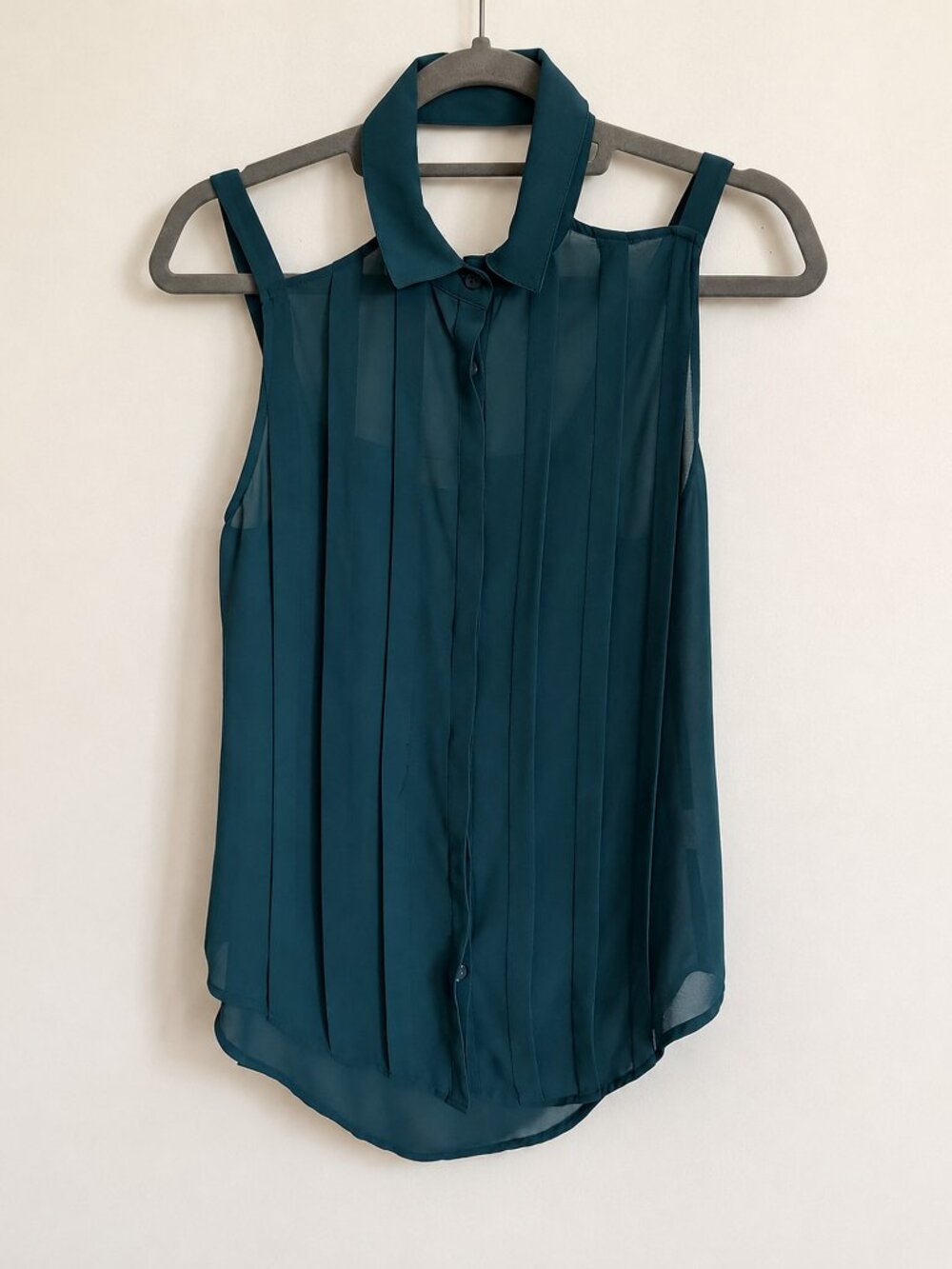 Last Girl Teal Pleated Cold Shoulder Blouse Size S